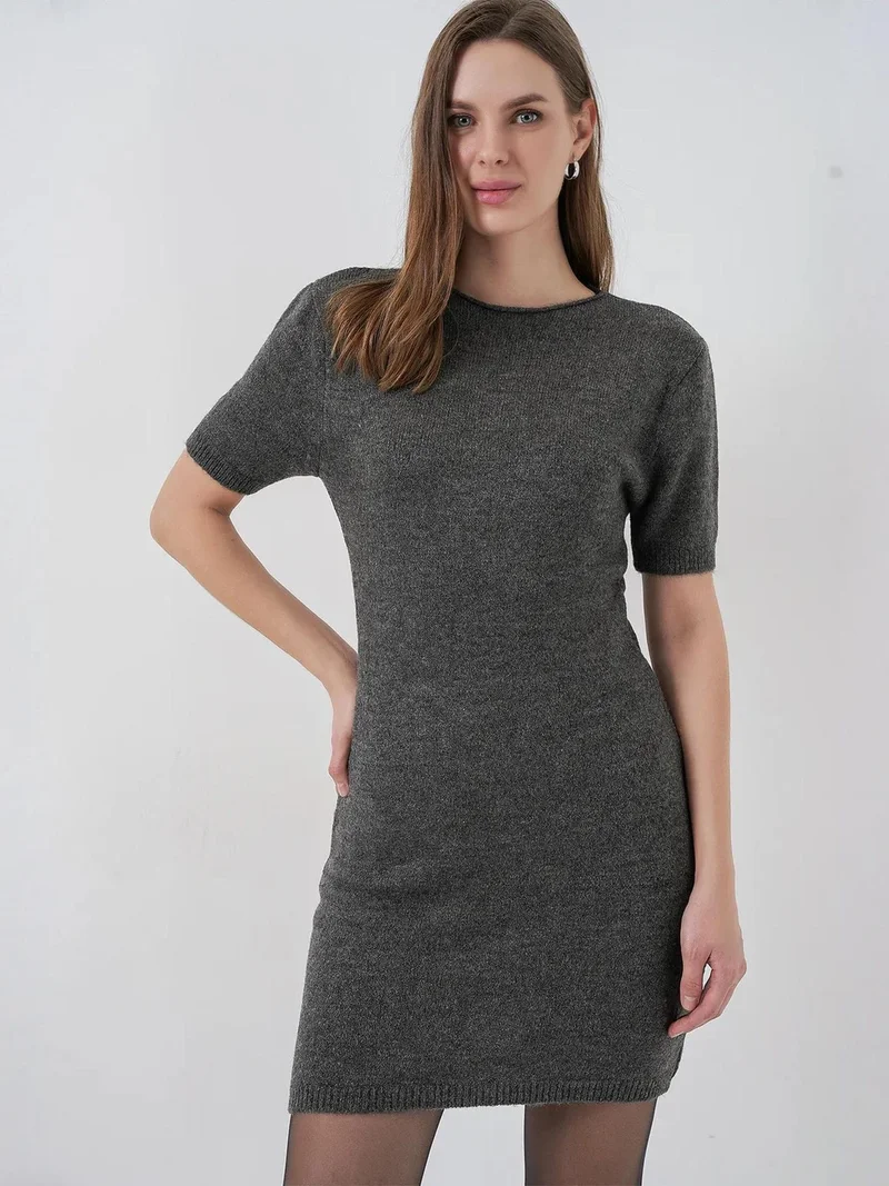 بيغ دارت فستان تريكو صغير أساسي من