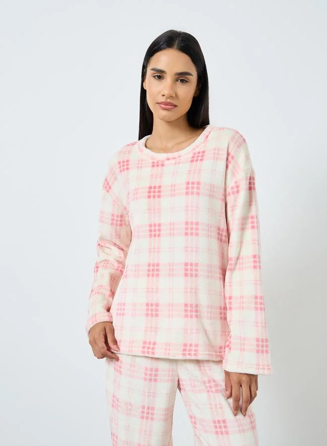 ستايلي طقم بيجاما من بنطال وبلوزة فليس بطبعة مربعات