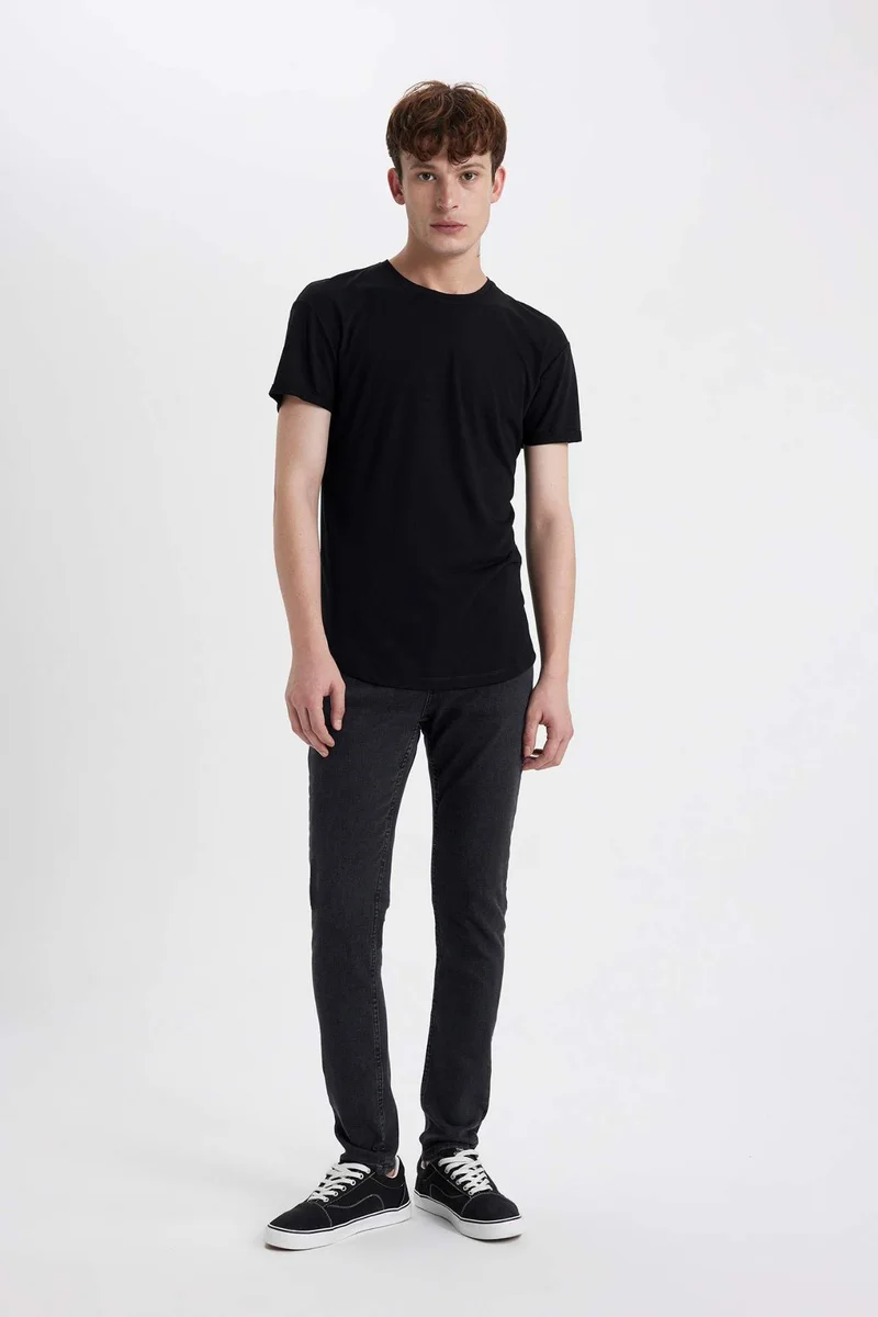 ديفاكتو Long Muscle Fit Crew Neck Short Sleeve T-Shirt