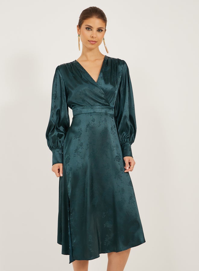 Styli Textured Long Sleeves Pleated A-Line Midi Dress - Image 3