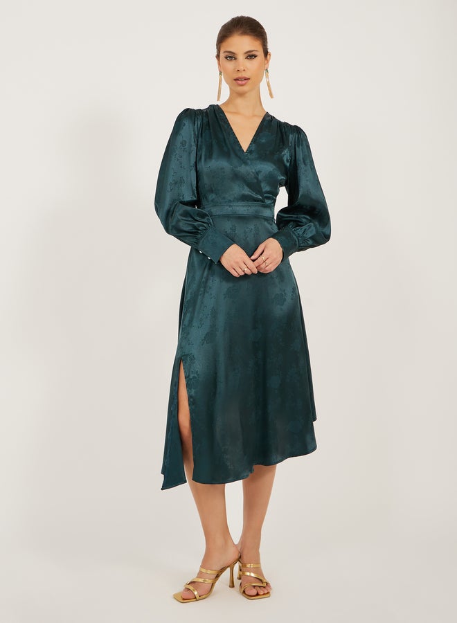 Styli Textured Long Sleeves Pleated A-Line Midi Dress - Image 1