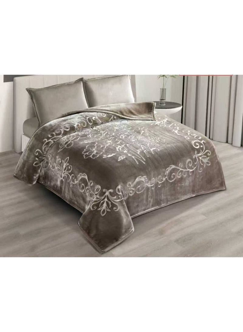 شي ديو ديو بطانية نفرين  طابقين وجهه محفور وجهه ساده بملمس فائق النعومه مقاس كنج 220*240سم - اختر وزن البطانية