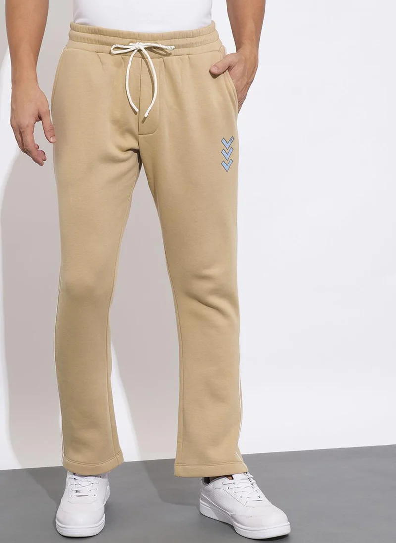 Solid Men Mid-Rise Track Pants