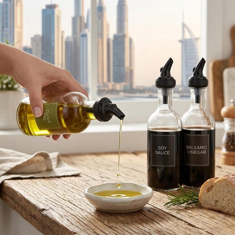 Cuisine Art كوزين آرت - موزع بلاستيكي بسدادة | موزع دقيق للزيت والخل والكحول مع فوهة مانعة للتسرب | غطاء ضد الغبار صحي | للمطابخ والبارات والفنادق | زيت الزيتون وصلصة الصويا والخل البلسمي والشراب - Image 3