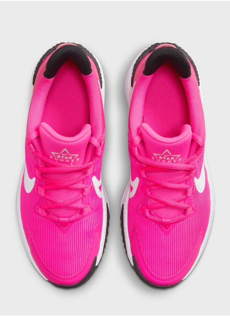 Nike - Youth Star Runner 4 Nn Gs - Image 1