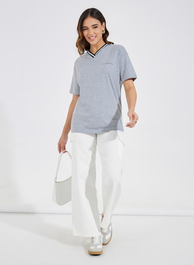 Styli Regular Fit Florida Print V Neck T-Shirt - Image 2