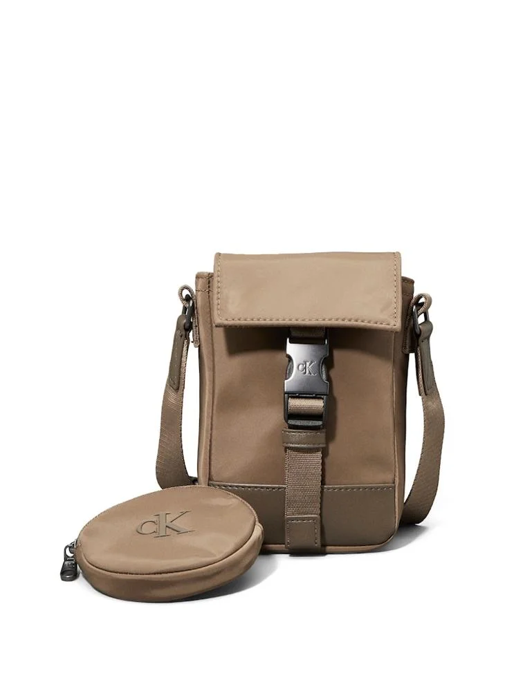 كالفن كلاين جينز Speed Clip Crossbody Phone Bag With A Pouch