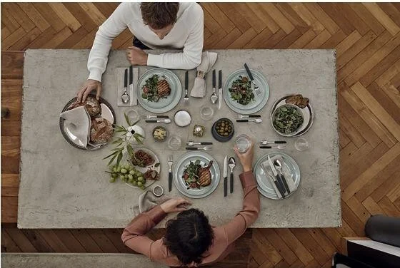 فيكترونوكس ​ 6.9093.12W.24 Swiss Modern 24 Piece Table Set