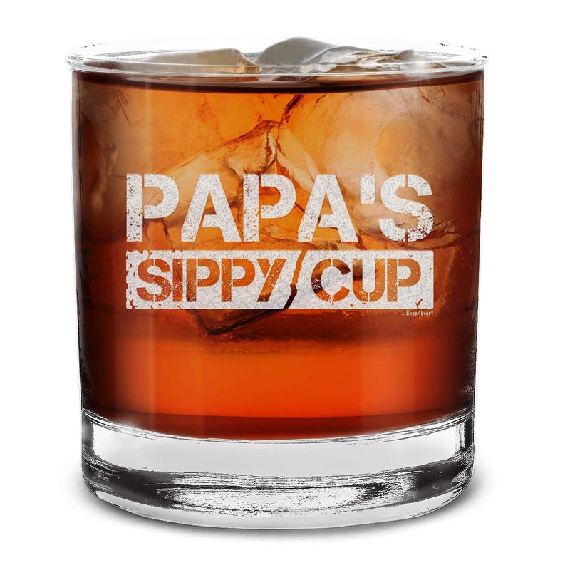 Shop4Ever shop4ever Papas Sippy Cup Engraved Old Fashioned Bourbon Whiskey Glass Pregnancy Announcement Gift for Grandpa Dad 
