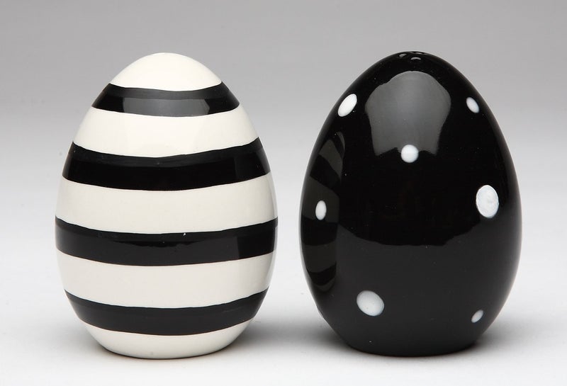 Appletree 62113 Black and White Egg shaped Salt and Pepper - Image 2