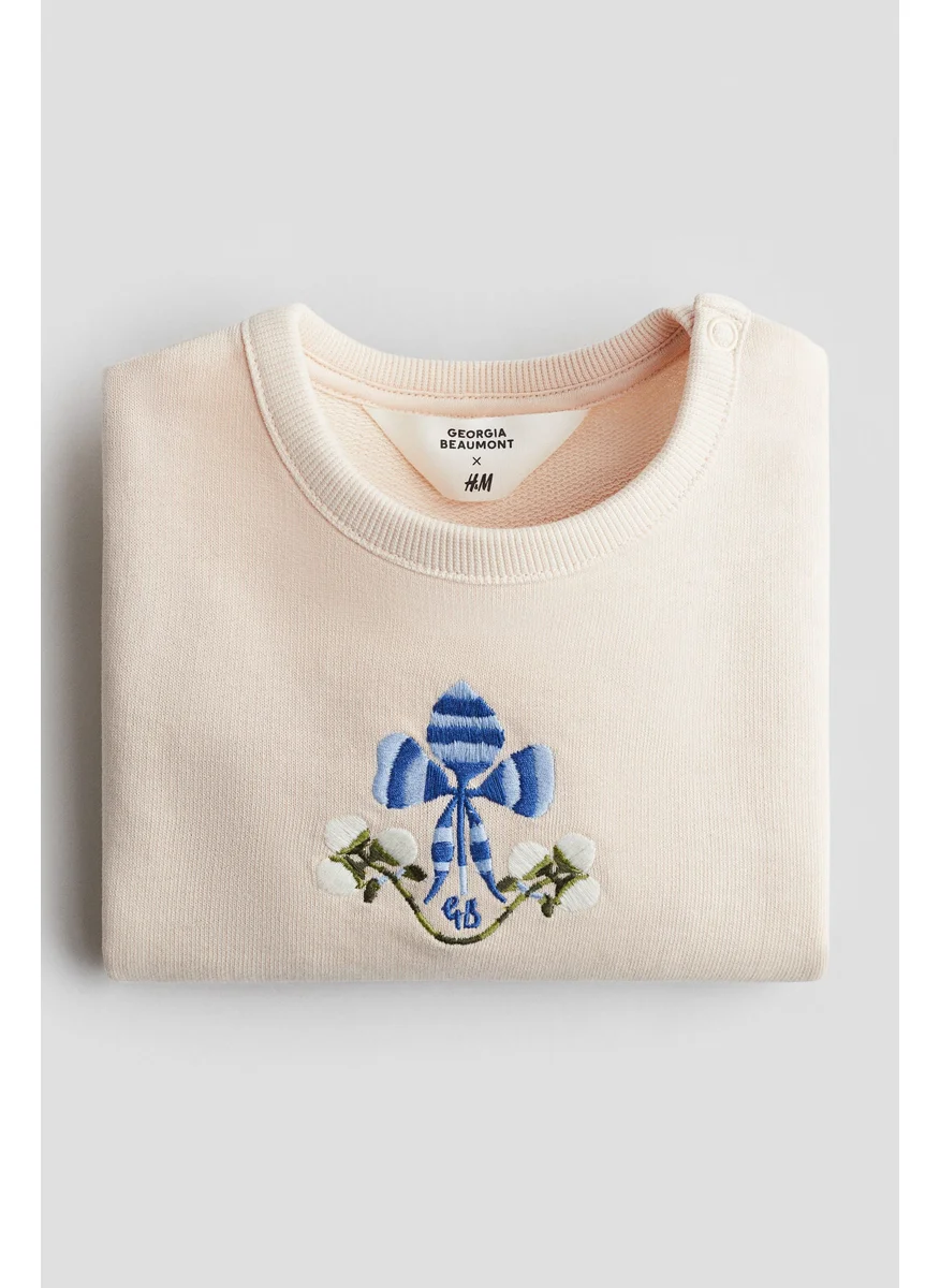 H&M Embroidery-Motif Sweatshirt