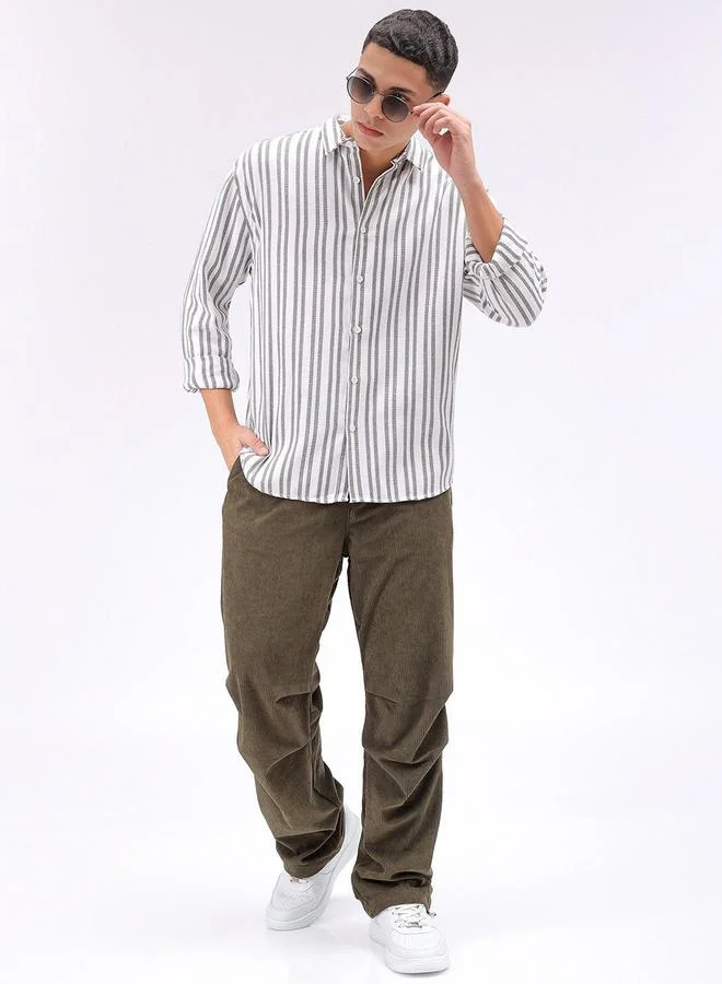 ذا انديان كراج كو Men Relaxed Striped Cutaway Collar Resort Shirt