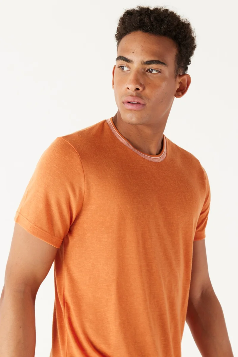 Altınyıldız Classics Men's Orange Slim Fit Narrow Cut Crew Neck Linen Look T-Shirt