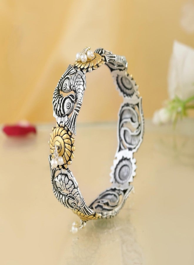 VOYLLA Qasbah Machli Jal Ki Rani Oxidised Two Tone Bangle For Women|Oxidised Bangles For Women|Dual Tone|Everyday|Festive|Diwali|Karwachauth|Gift For Her - Image 2