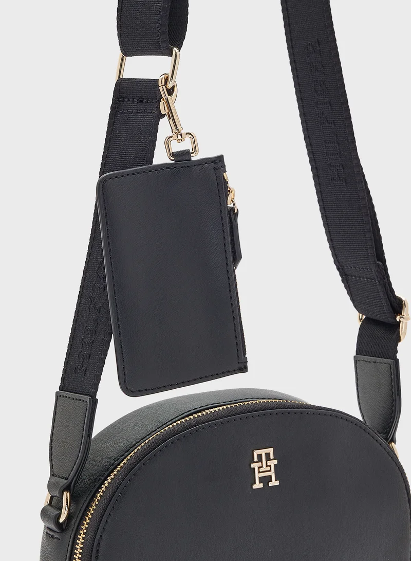 TOMMY HILFIGER Zip Over Crossbody