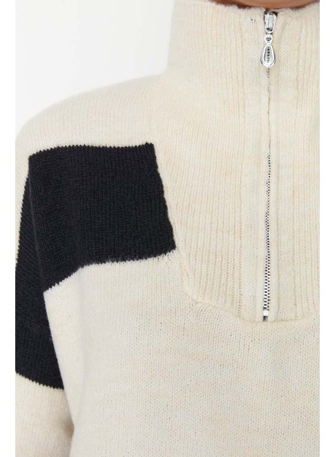 trendyol Wide Pattern Soft Texture Zippered Knitwear Sweater TWOAW22KZ0424 - Image 4