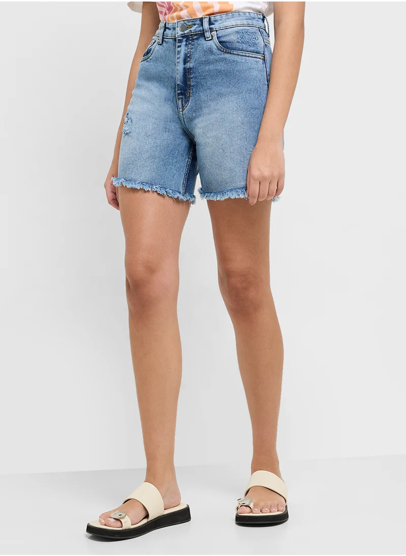 جينجر High Waist Denim Shorts With Frayed Hem