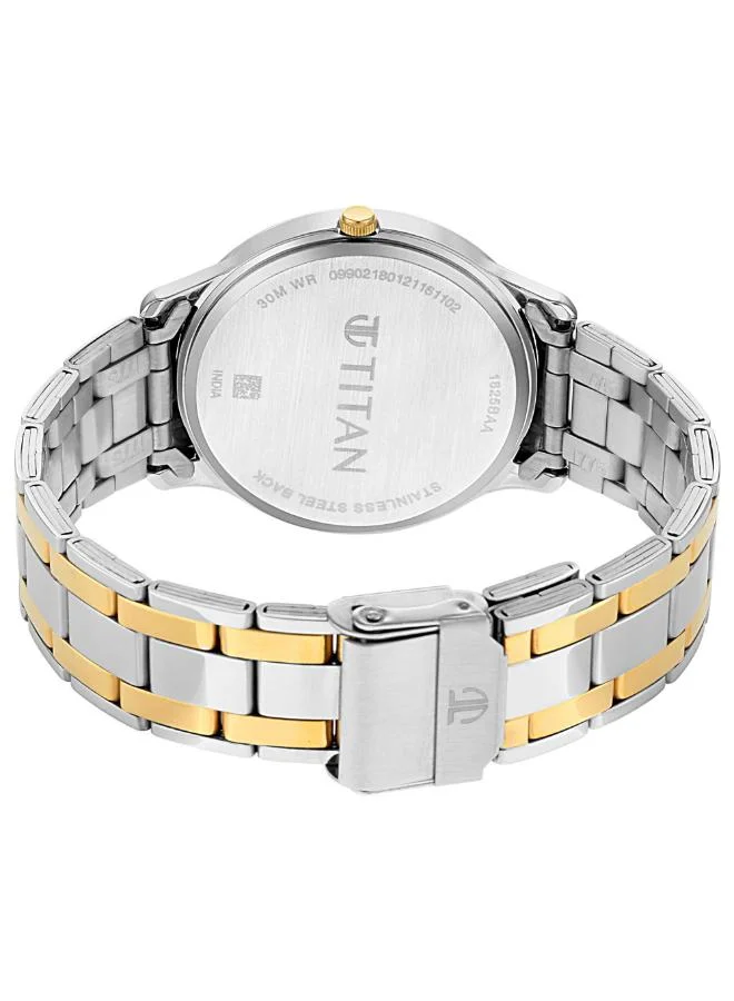 تيتان Men Analog Display Watch With Two Toned Metal Strap - 1825BM01