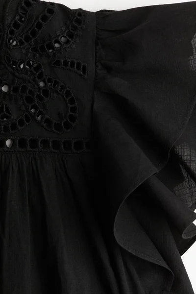 اتش اند ام فستان بأكمام فراشة وتطريز إنجليزي