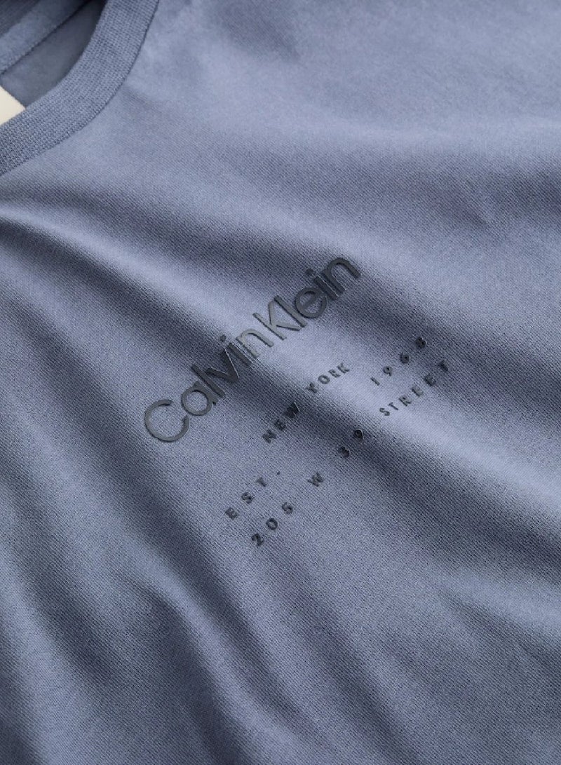 كالفن كلاين تيشرت مزين بشعار كلفن كلاين - Image 5