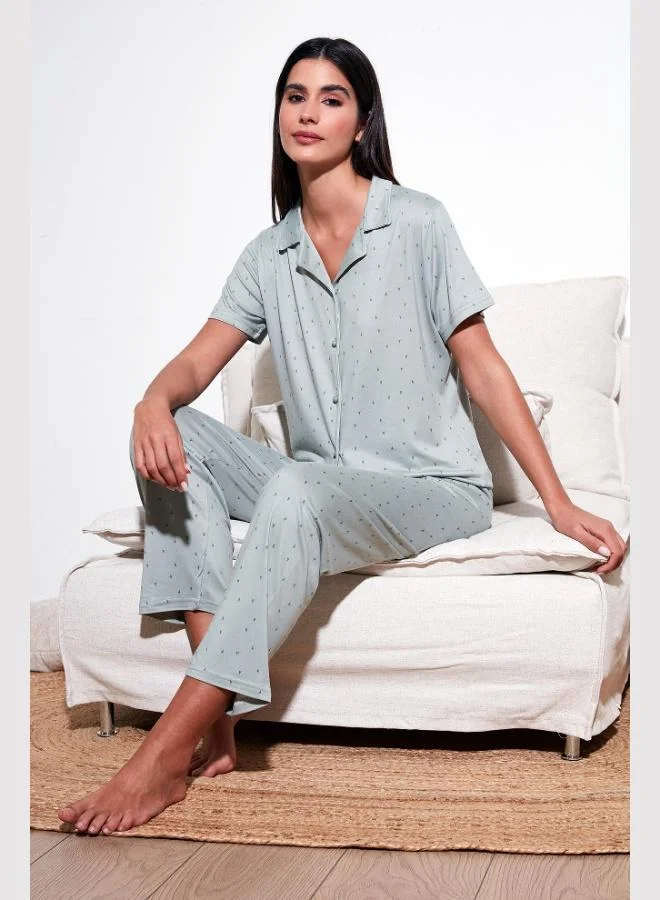 ليلا طقم بيجامة نسائي ليلا بنقوشات وياقة قميص بقصة عادية
