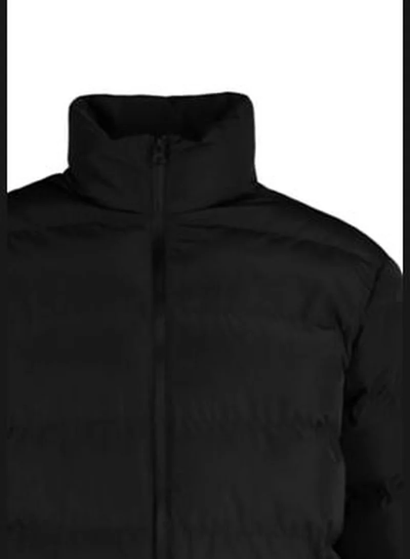 trendyol Black Men's Regular Fit Windproof Puffy Coat.
