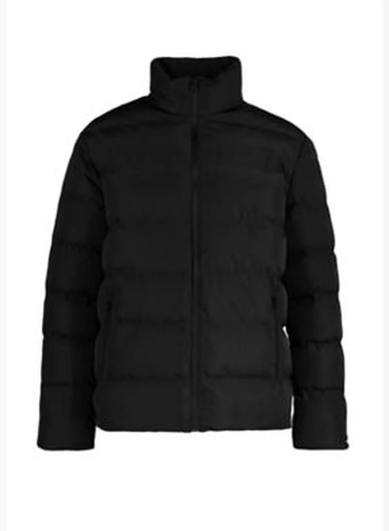 trendyol Black Men's Regular Fit Windproof Puffy Coat.
