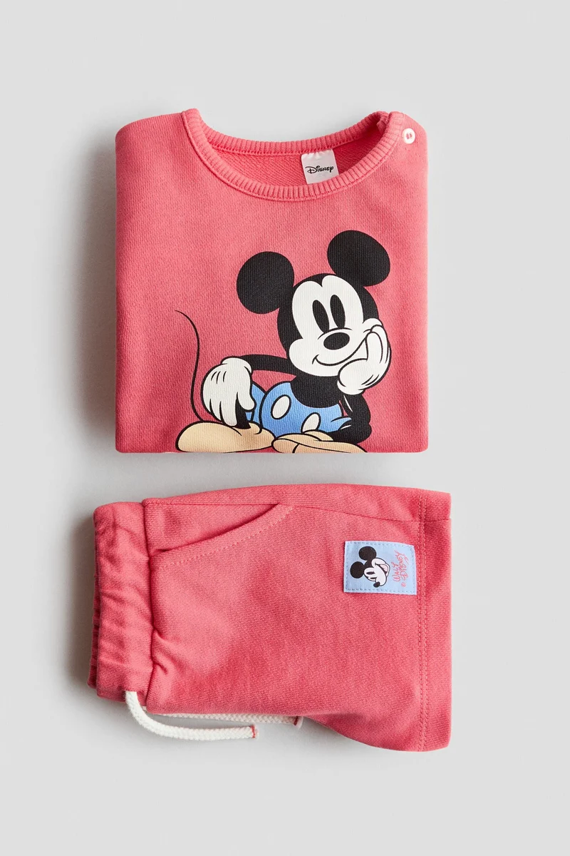 H&M 2-piece sweatshirt and shorts set