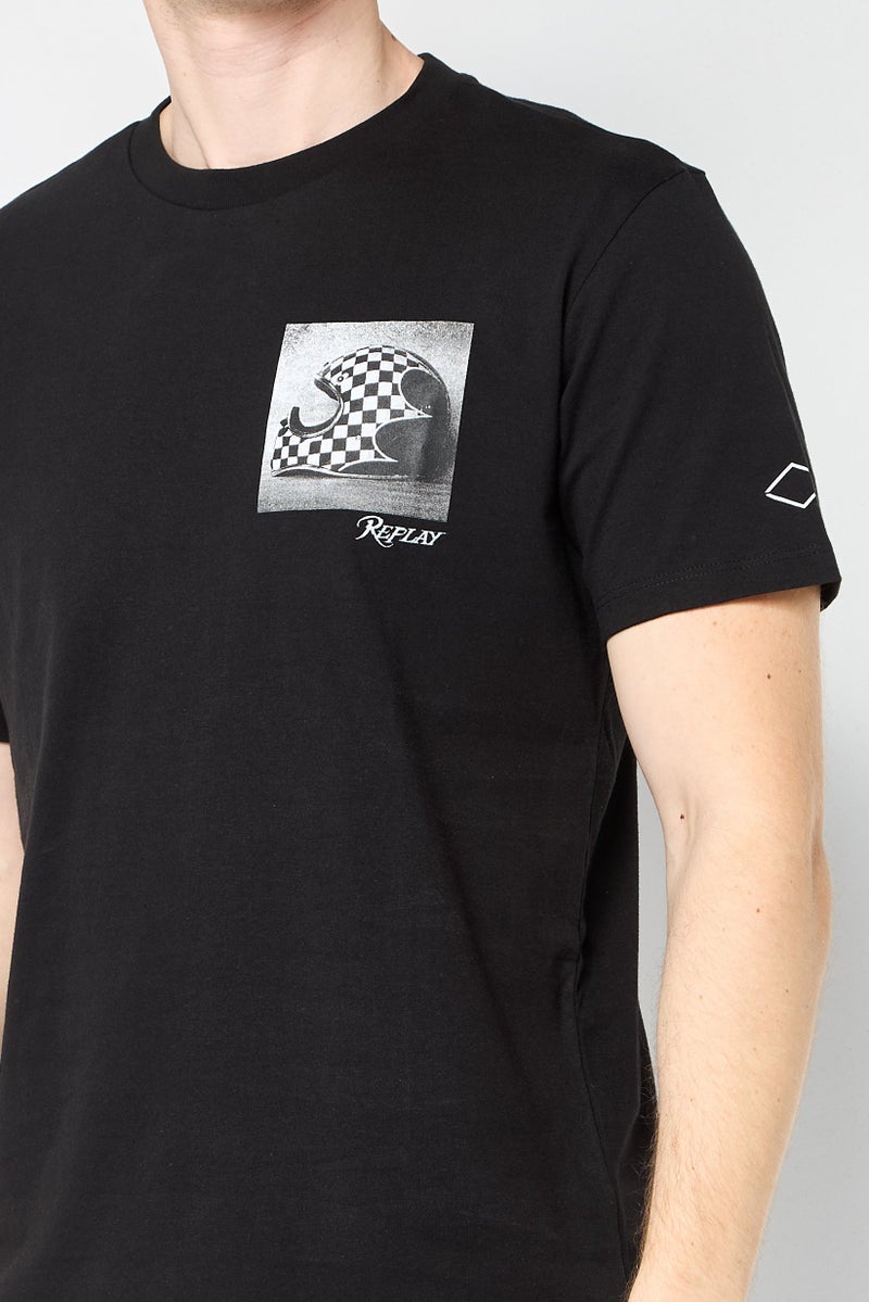 Replay تي شيرت رجالي بأكمام قصيرة وياقة دائرية بطباعة جرافيك، أسود - Image 3