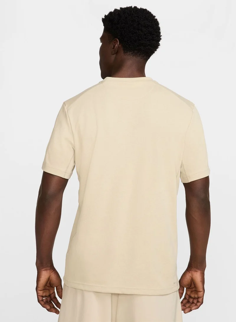 Nike Dri-Fit Primary Statement T-Shirt