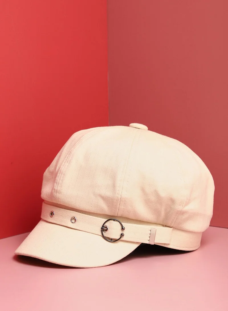 صوص هاوت White Solid Bakerboy Cap With Buckle Detail