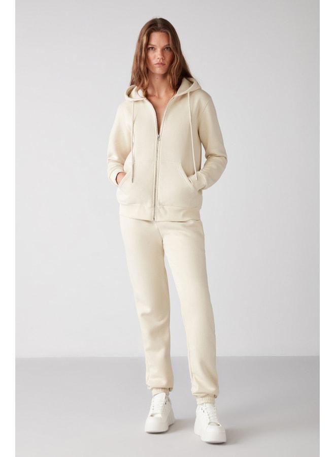 GRIMELANGE Marıtza Women's Fleece-Lined 100% Organic Cotton Jogger Pants with Elastic Waist and Legs, Relaxed Vanilla. - Image 3