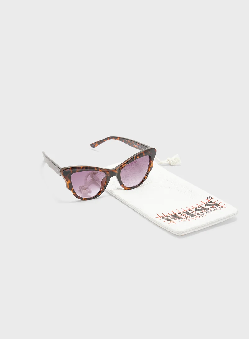 جس Cat Eye Sunglasses
