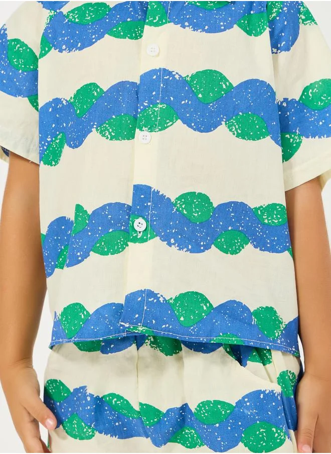 ستايلي Wave Printed Shirt & Short Set