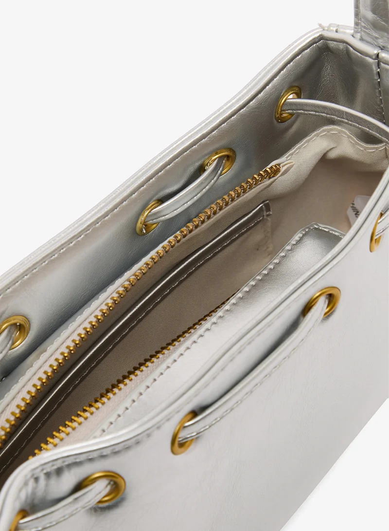 ايلا حقيبة كتف فضية معدنية