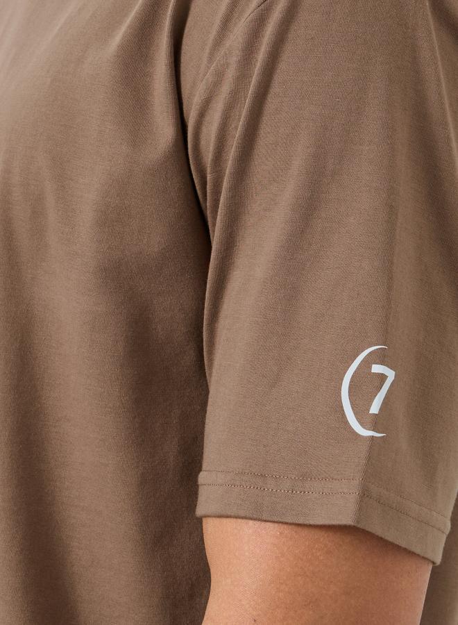 ستايلي تيشيرت واسع بطبعة كتابة - Image 3