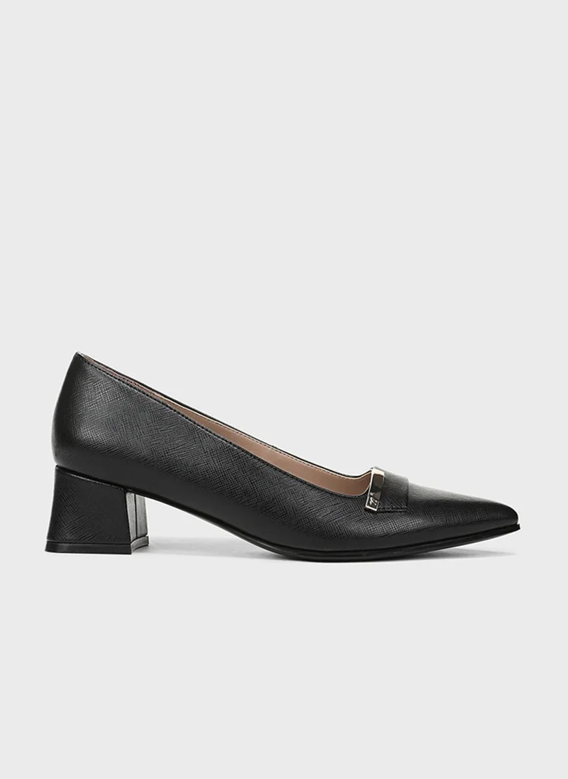 Naturalizer Womens NAAVANI Pointed Toe Block Heel Pump, Black