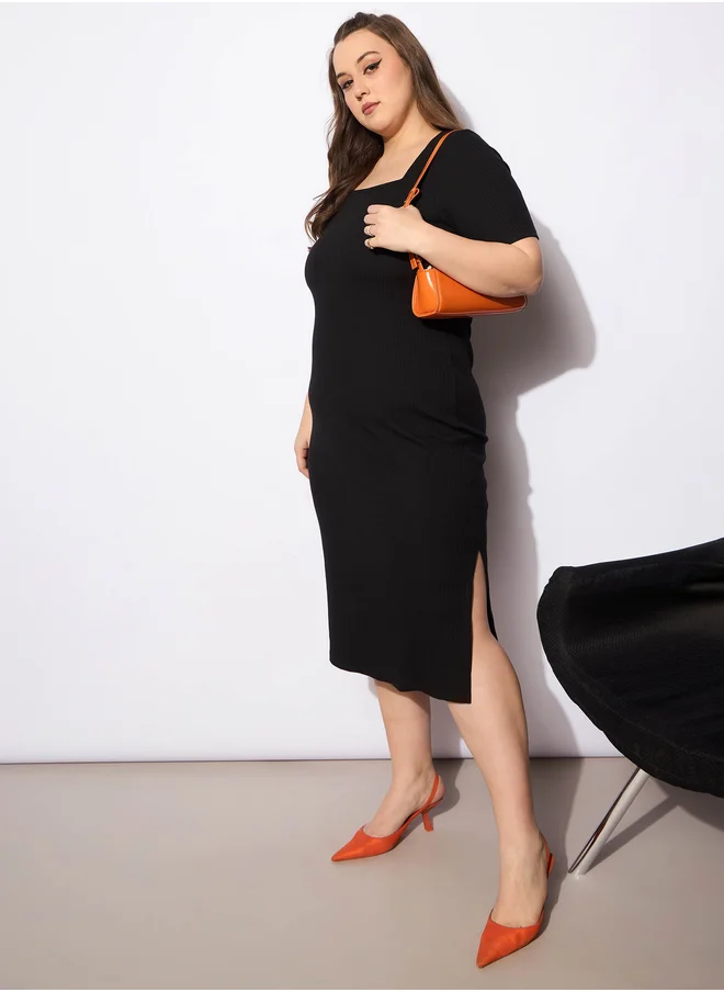 ساسافراس Plus Size Ribbed Square Neck Short Sleeves Midi Dress