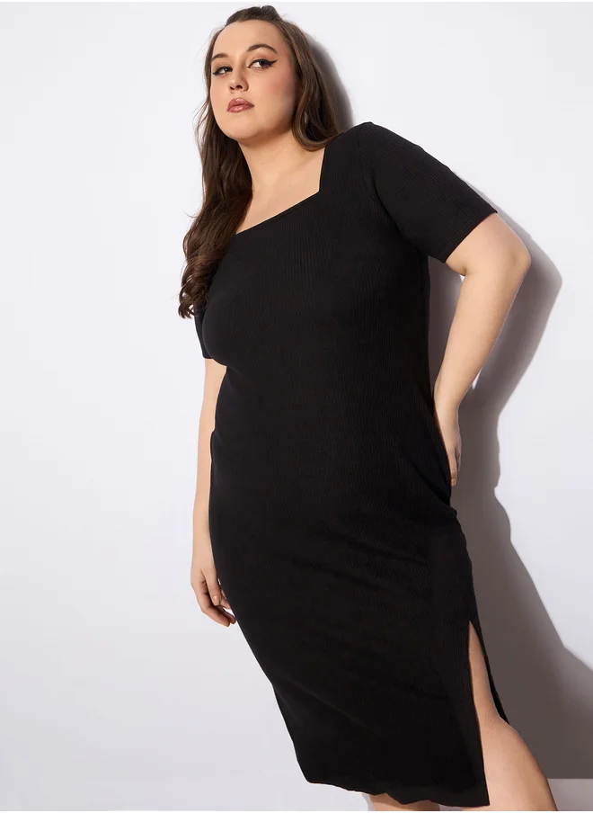 ساسافراس Plus Size Ribbed Square Neck Short Sleeves Midi Dress