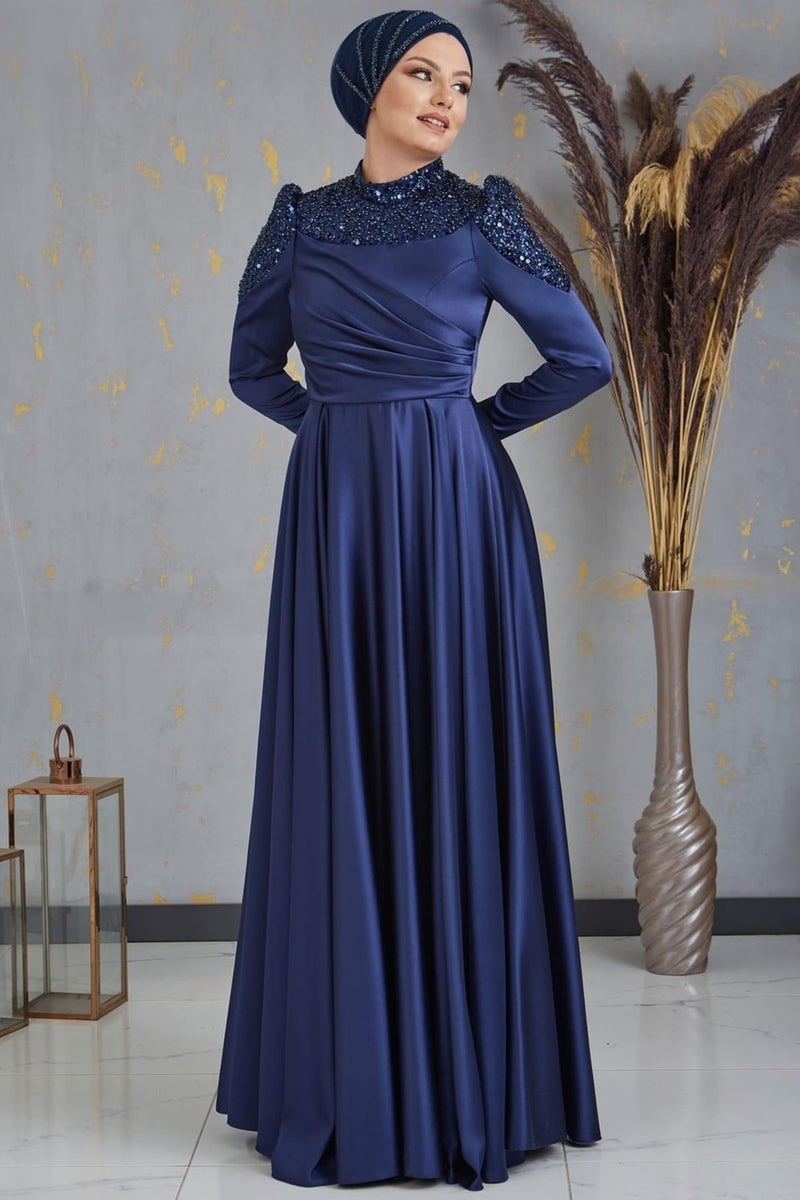 Esilanur Bersu Front Beaded Hijab Evening Dress Navy Blue  - Image 4