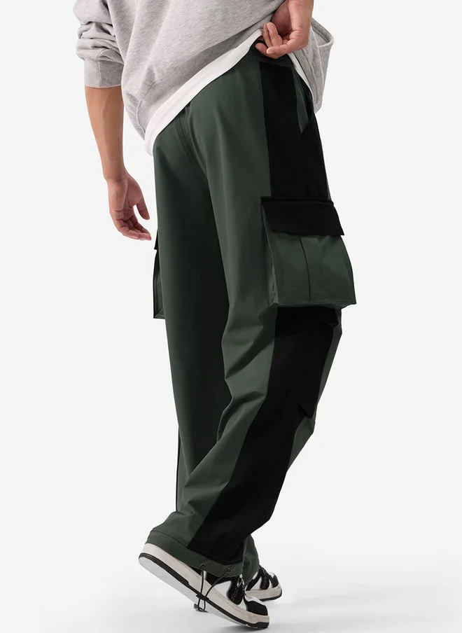 The Souled Store  The Souled Store Men Baggy Fit Colorblock Green Parachute Pants  | Best Price UAE