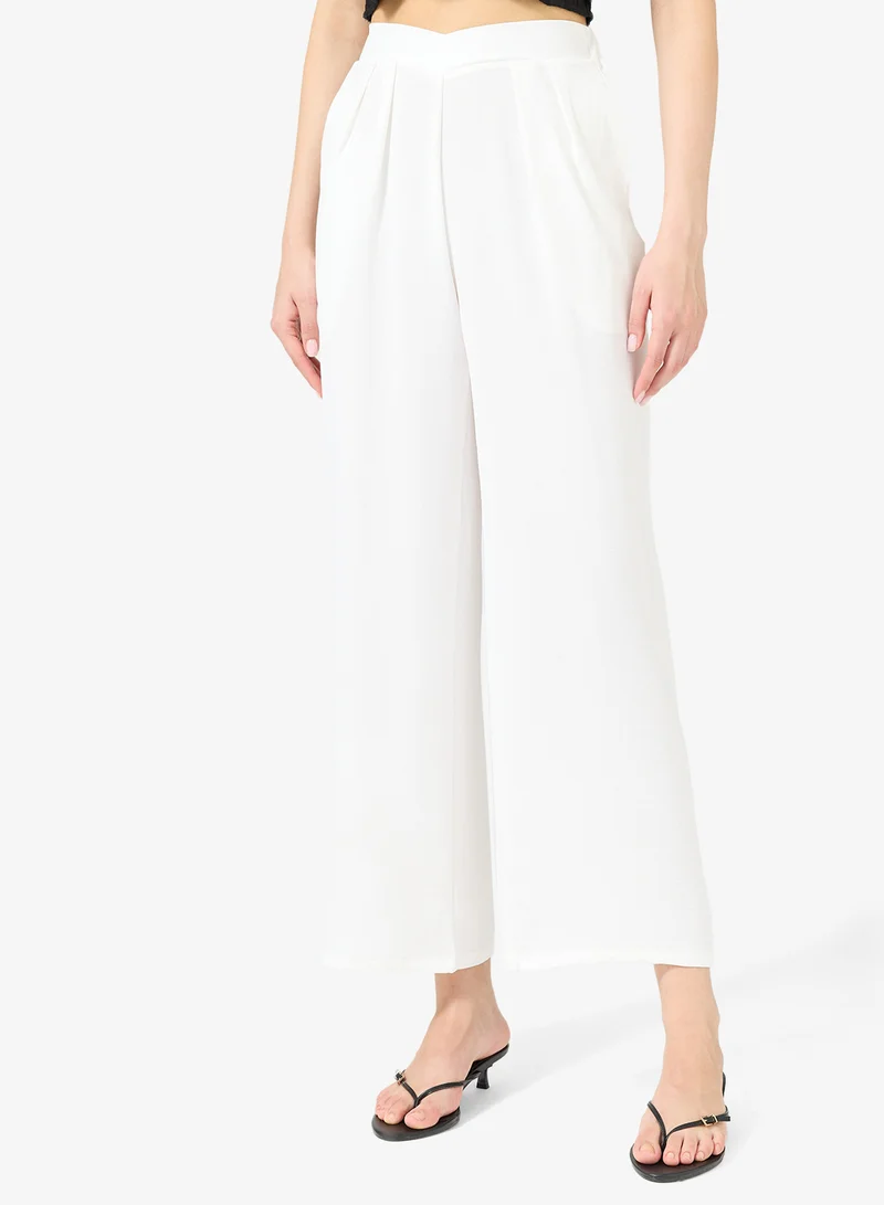 Ginger V Waist Straight Fit Pants