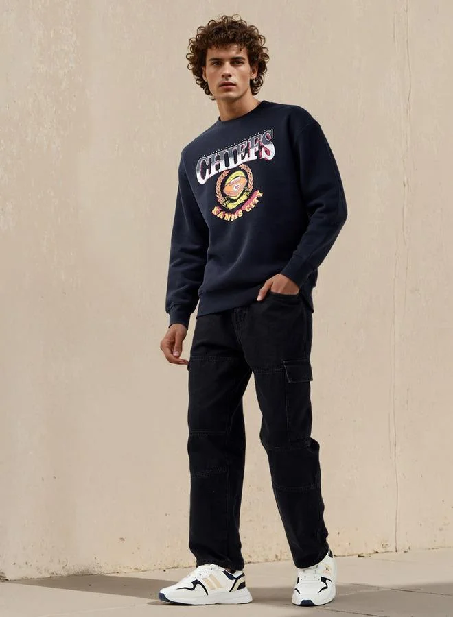 SP Characters Men Relaxed Fit The Kansas City Chiefs Print Sweatshirt