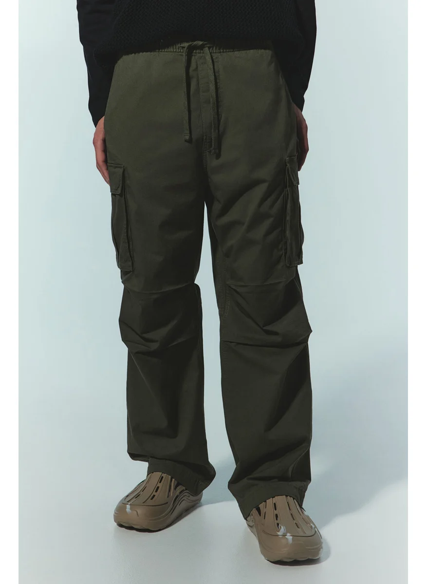 H&M Relaxed Fit Cargo Trousers