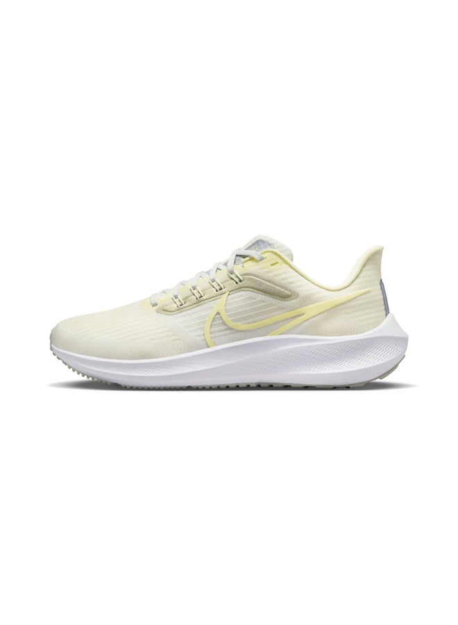 Air Zoom Pegasus 39 Running Shoes
