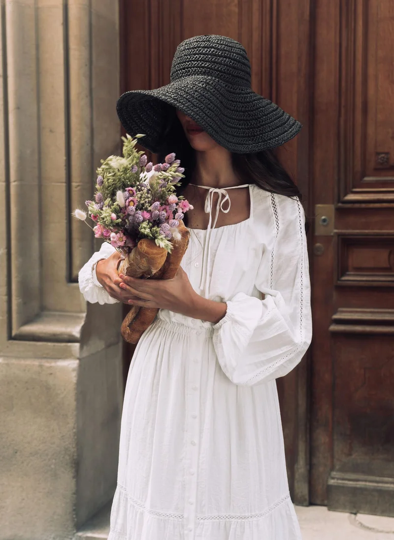 Lichi Voluminous maxi dress with collar ties