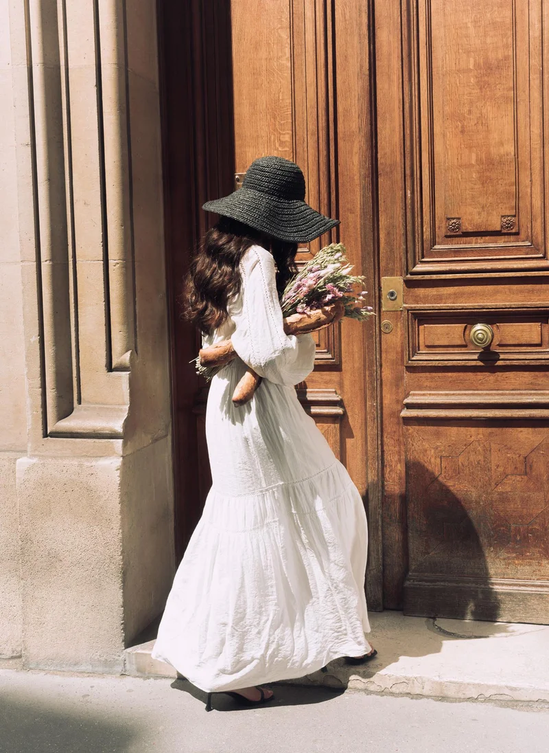 Lichi Voluminous maxi dress with collar ties
