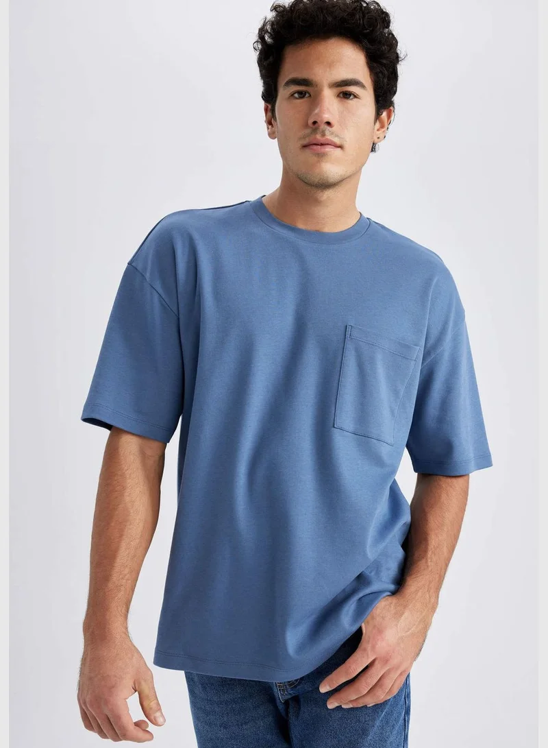 DeFacto Short-Sleeved Oversize Fit Crew Neck T-Shirt