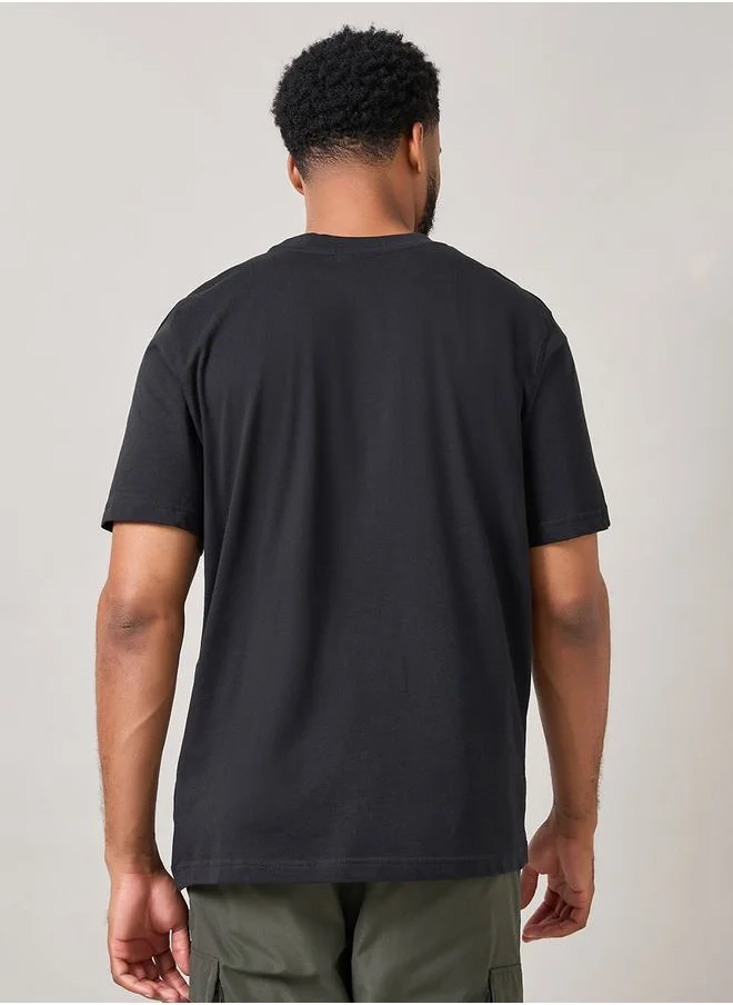 امبرو Varsity Graphic Crew Neck T-Shirt