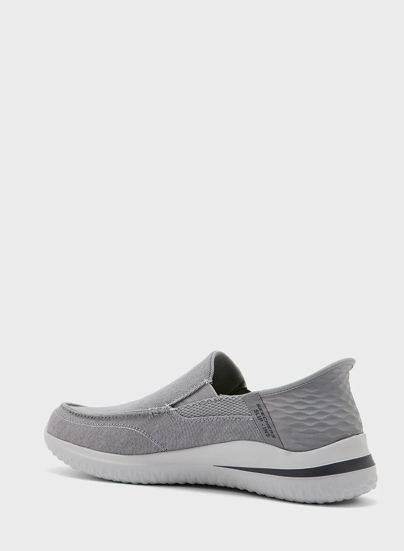 SKECHERS Delson 3.0